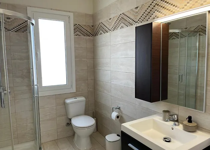 Ariadne Willa Jenadi